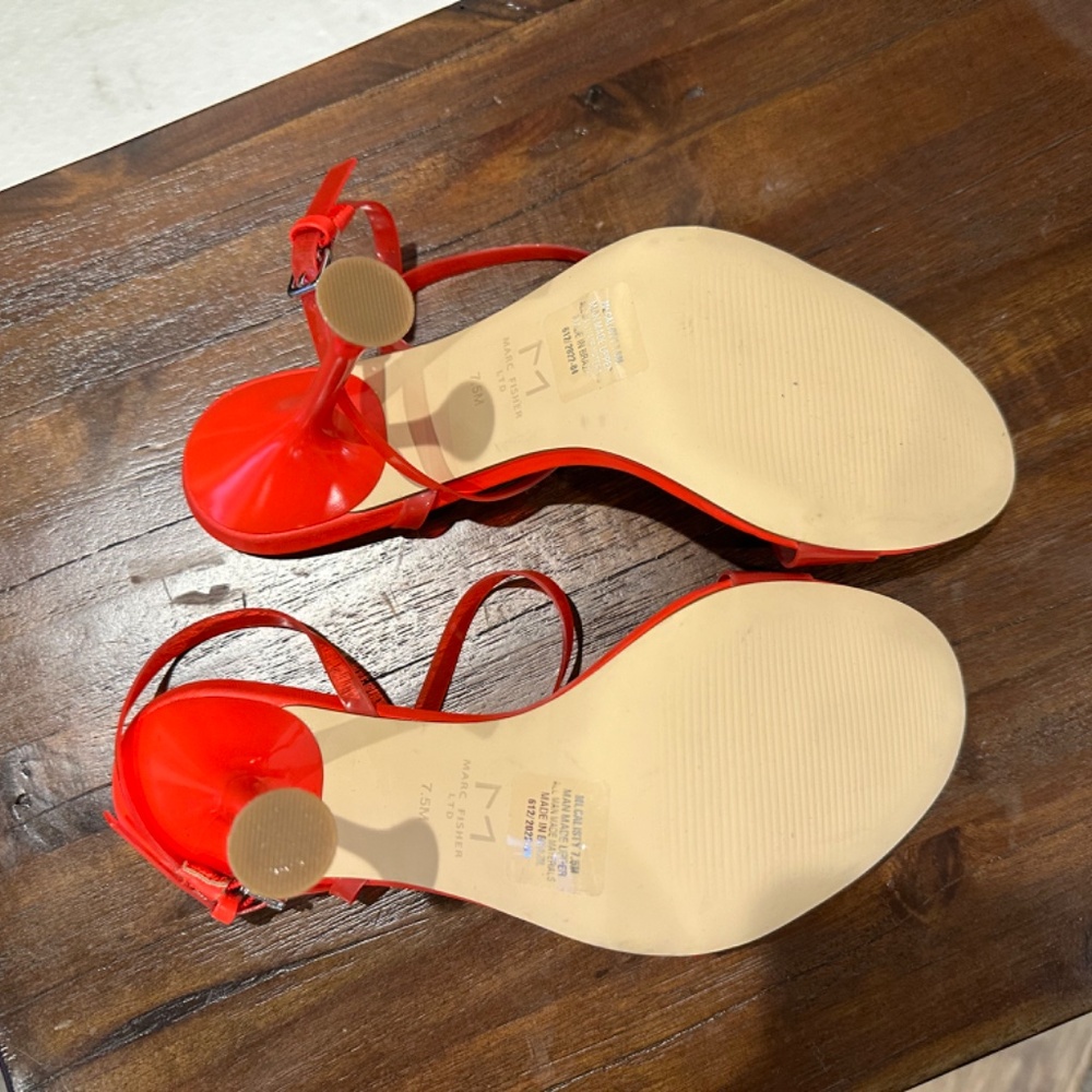 Marc Fisher Red Calisty Strappy Heeled Sandal Open Toe Size 7 - Picture 5 of 9